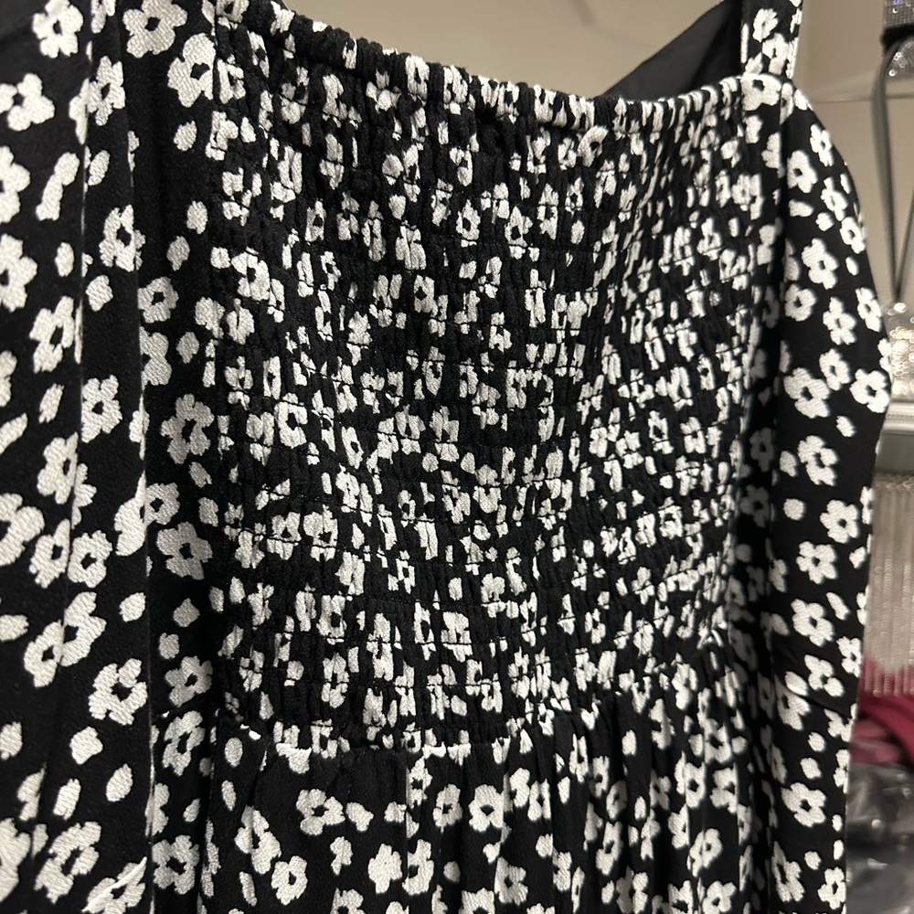 GAP Black and White Sleeveless Floral Mini Sundress - Picture 4 of 5
